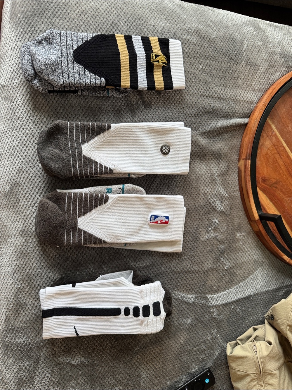 NBA Men's Athletic Crew Socks Pack - White, Gray, Black, Gold